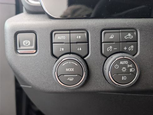 New 2026 Chevrolet Silverado 2500 High Country AWD/4WD image 14