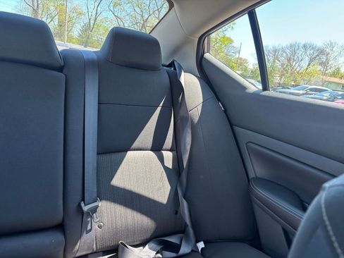 Used 2025 Nissan Altima 2.5 SV image 35