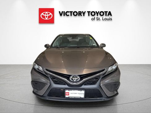 Used 2023 Toyota Camry SE FWD image 8
