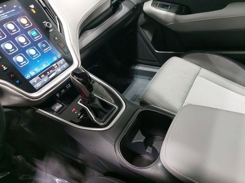 Used 2025 Subaru Outback Premium image 47