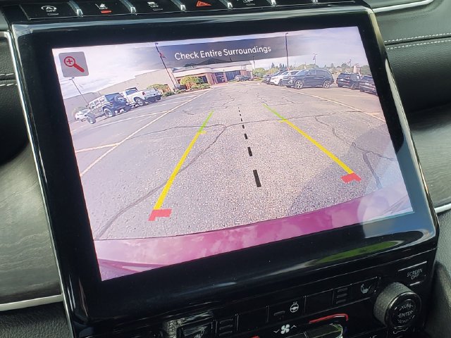 Used 2023 Jeep Grand Cherokee L Limited AWD/4WD image 15
