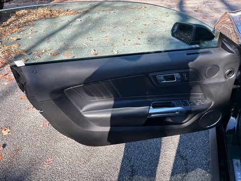 Used 2021 Ford Mustang Premium image 12