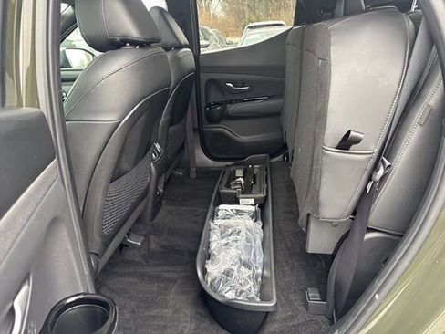 Certified 2025 Hyundai Santa Cruz Limited image 23