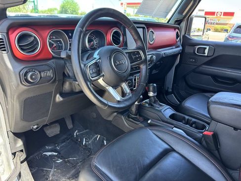 Used 2019 Jeep Wrangler Unlimited Rubicon AWD/4WD image 16