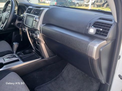 Used 2017 Toyota 4Runner SR5 RWD image 18