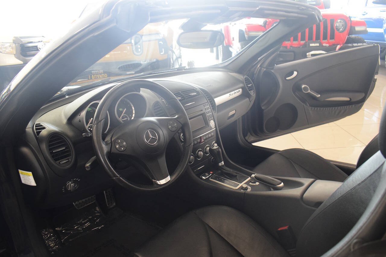 Used 2009 Mercedes-Benz SLK 300 image 18