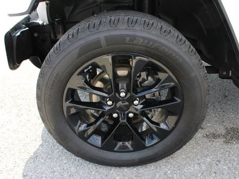 Used 2021 Jeep Wrangler Unlimited Sahara AWD/4WD image 10