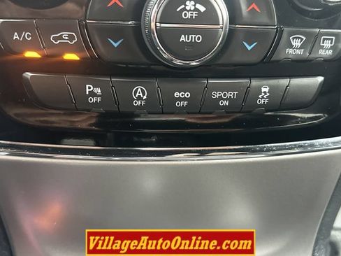 Used 2020 Jeep Grand Cherokee Limited w/ Luxury Group II AWD/4WD image 23