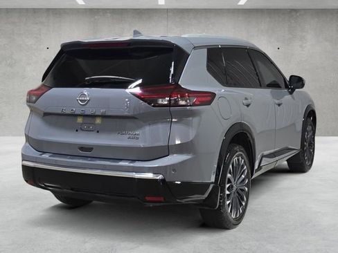 Used 2024 Nissan Rogue Platinum w/ Platinum Premium Package AWD/4WD image 16
