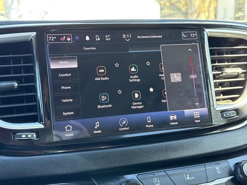 Used 2022 Chrysler Pacifica Touring-L image 20