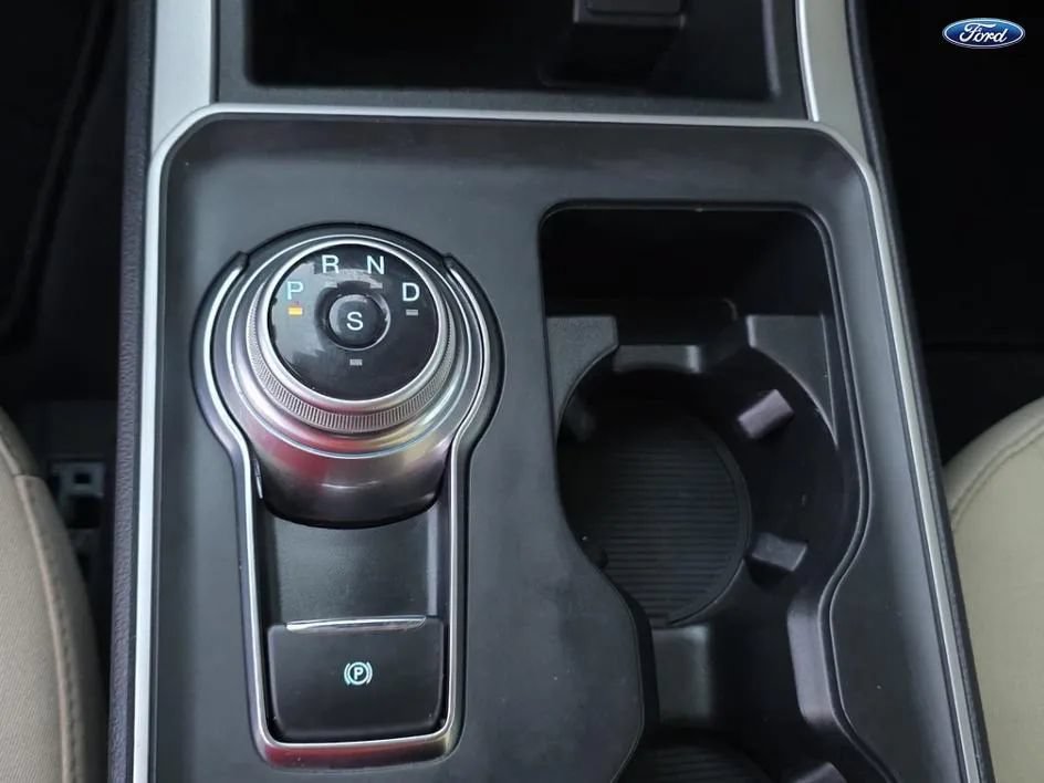 Used 2024 Ford Edge SE AWD/4WD image 11