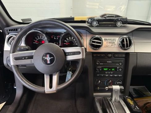 Used 2006 Ford Mustang GT Premium RWD image 16