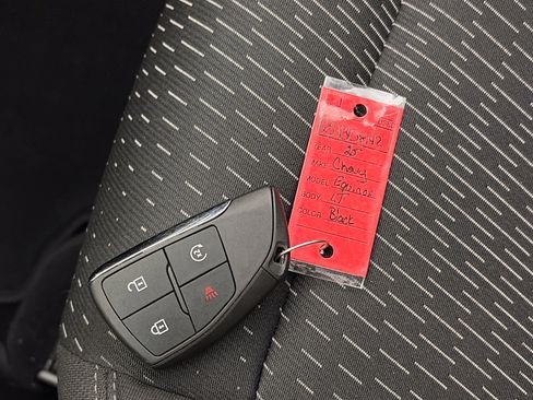 Used 2025 Chevrolet Equinox LT AWD/4WD image 30