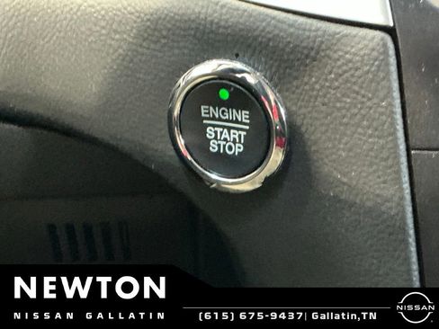 Used 2019 Ford Edge SEL w/ Equipment Group 201A AWD/4WD image 30
