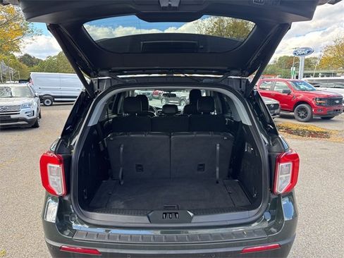 Used 2022 Ford Explorer XLT w/ Equipment Group 202A image 26