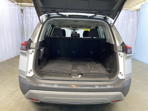 Used 2022 Nissan Rogue SV image 32