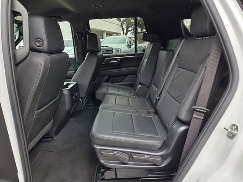 Certified 2025 Chevrolet Tahoe LT image 13