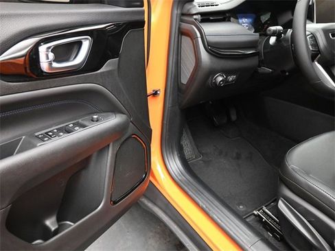 New 2026 Jeep Compass Latitude image 14