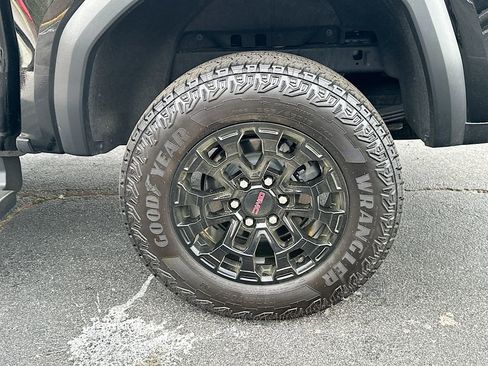 New 2026 GMC Canyon Elevation w/ Convenience Package RWD image 24