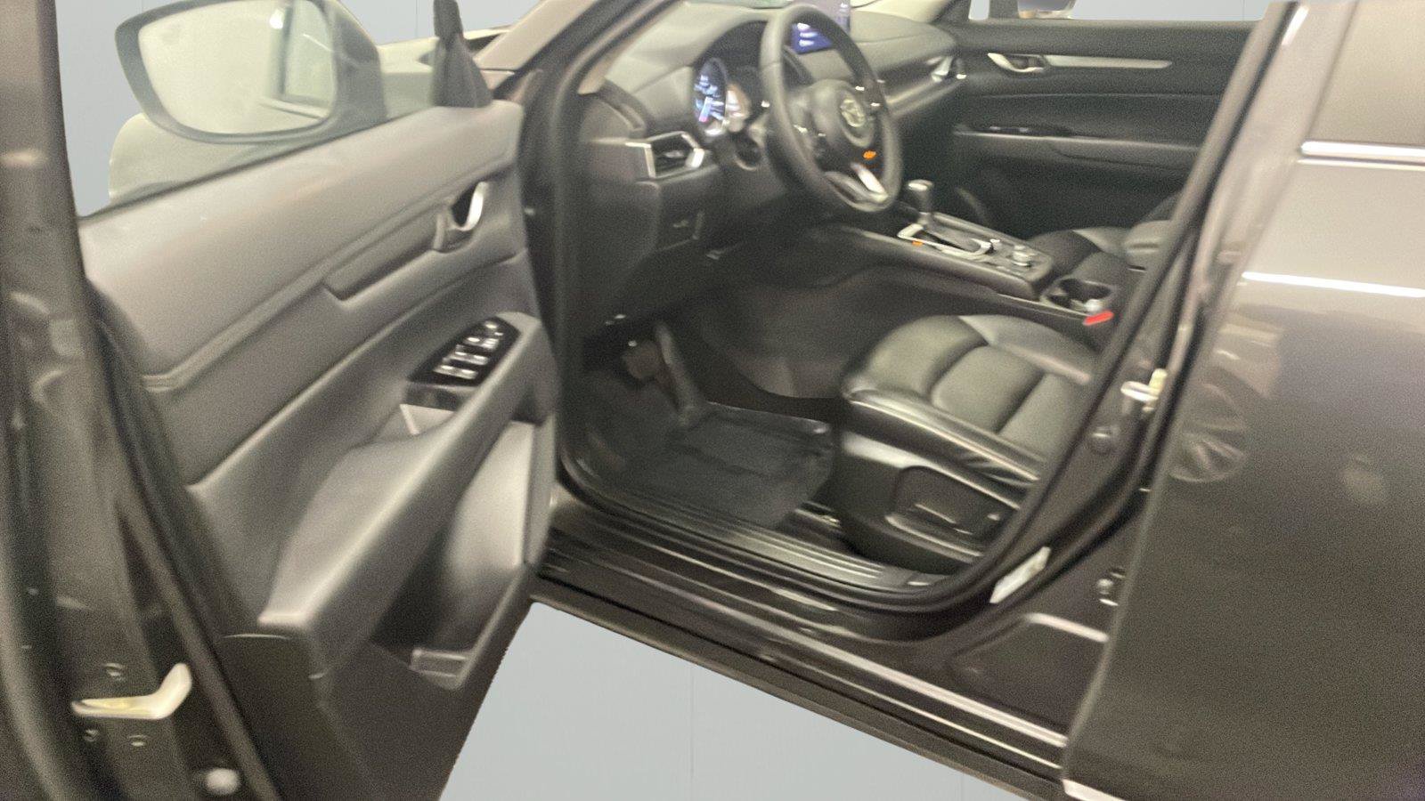 Used 2025 MAZDA CX-5 AWD 2.5 S w/ Select Package image 23