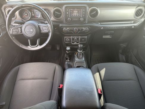 Used 2018 Jeep Wrangler Unlimited Sport S AWD/4WD image 8