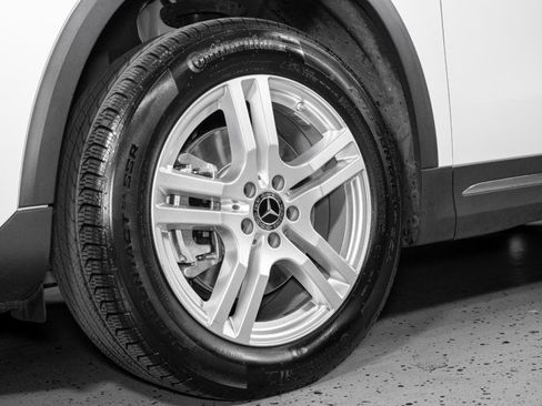 Certified 2023 Mercedes-Benz GLA 250 image 9