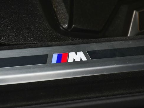 Used 2024 BMW i7 M70 w/ Executive Package AWD/4WD image 21