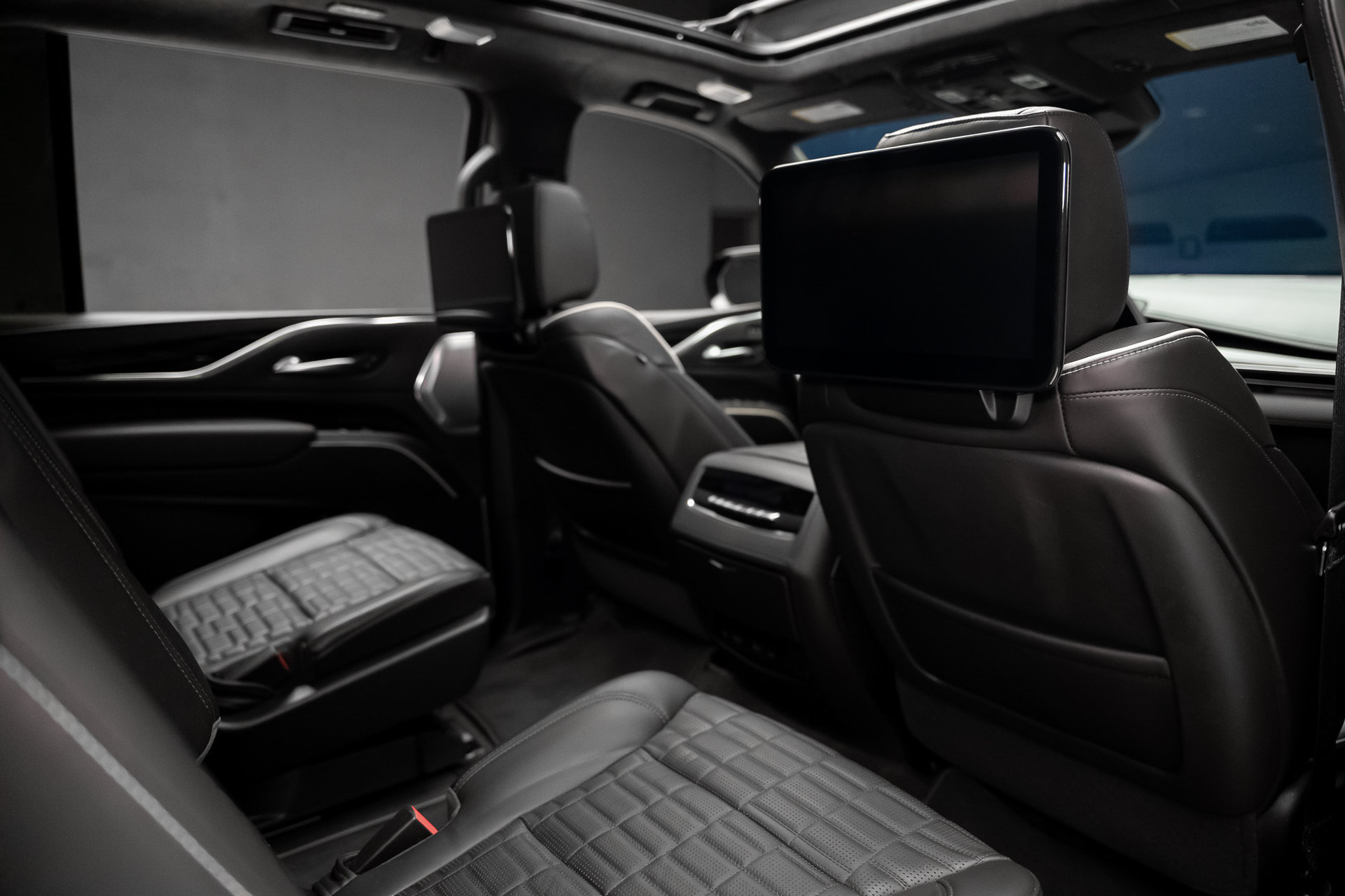 Used 2023 Cadillac Escalade ESV V AWD/4WD image 75