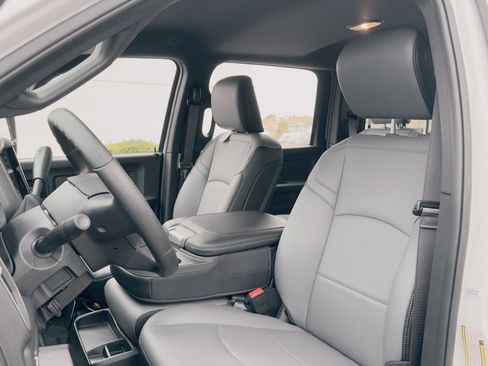 New 2025 RAM 2500 Tradesman w/ Chrome Appearance Group image 16