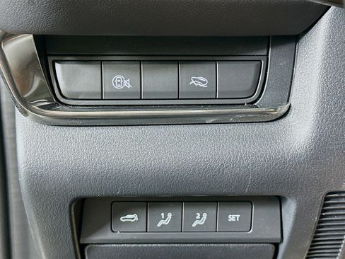 Used 2024 MAZDA CX-30 AWD 2.5 S w/ Premium Package image 17