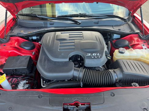 Used 2022 Dodge Charger SXT image 32