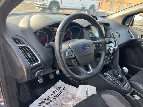 Certified 2017 Ford Focus RS image 6