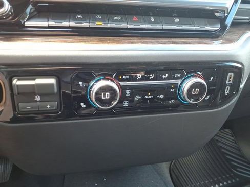 New 2026 GMC Sierra 1500 SLE AWD/4WD image 18
