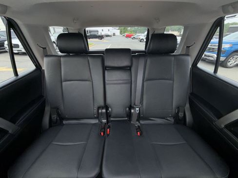 Used 2022 Toyota 4Runner Limited AWD/4WD image 25