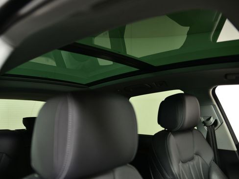 Certified 2023 Audi Q5 e Premium Plus w/ Premium Plus Package image 12