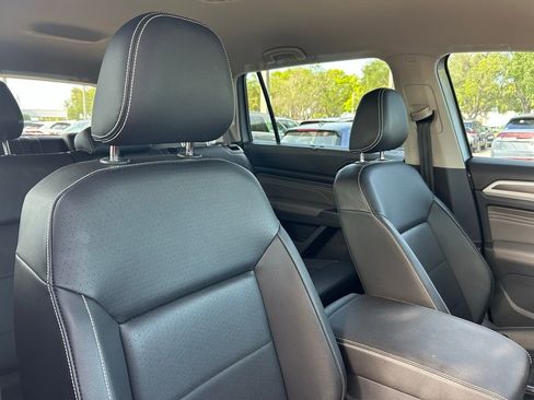 Used 2023 Volkswagen Atlas SE w/ Black Wheel Package FWD image 45