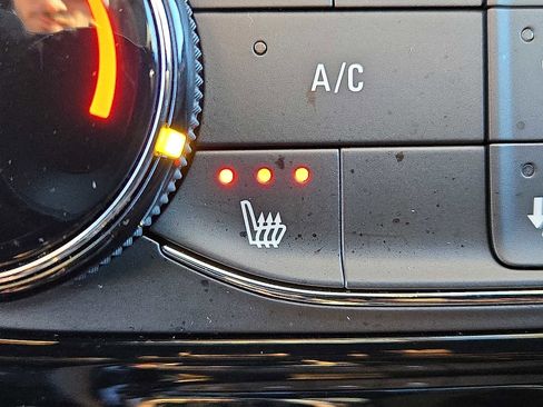 Certified 2023 Buick Encore GX Preferred w/ Cold Weather Comfort Package image 25