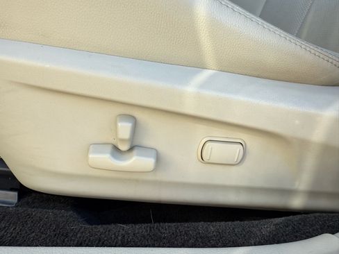 Used 2014 Subaru Outback 2.5i Limited w/ Moonroof Package image 10