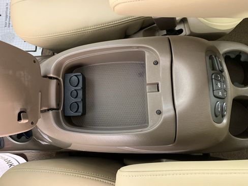 Used 2003 Toyota Sequoia Limited RWD image 26