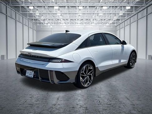 New 2025 Hyundai Ioniq 6 SEL RWD image 7