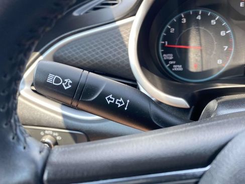 Used 2021 Chevrolet Malibu RS FWD image 31