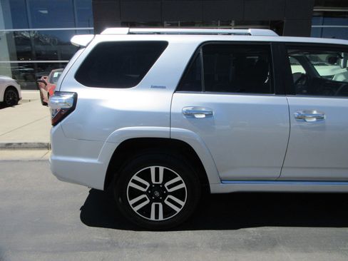 Used 2015 Toyota 4Runner Limited AWD/4WD image 11