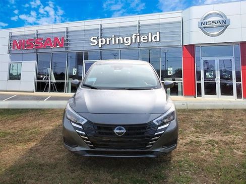 New 2025 Nissan Versa SV image 2