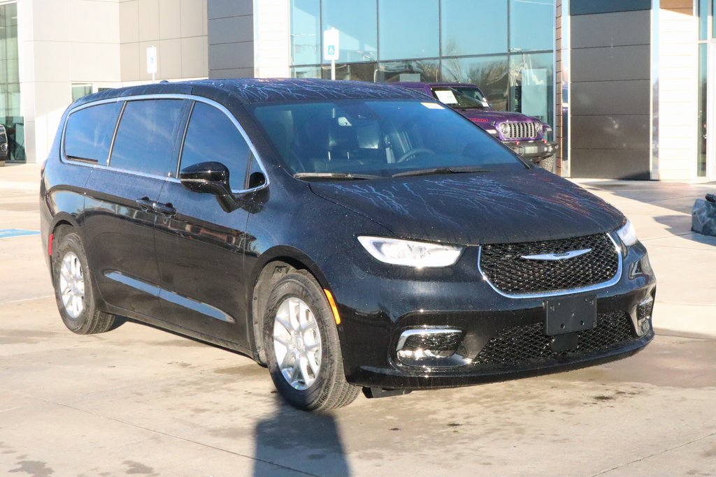 New 2026 Chrysler Pacifica Select FWD 360° Tour