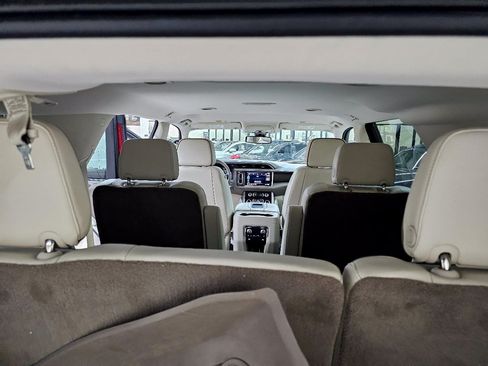 Used 2021 GMC Yukon Denali RWD image 14