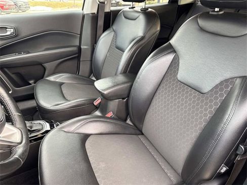 Used 2020 Jeep Compass Latitude image 20