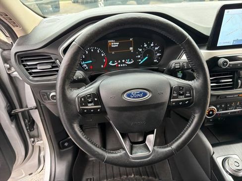 Used 2020 Ford Escape SEL FWD image 21
