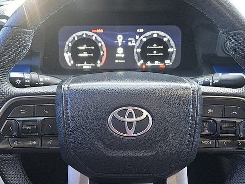 Used 2024 Toyota Tacoma TRD Sport image 16