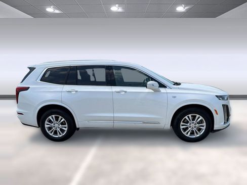 Used 2024 Cadillac XT6 Luxury FWD image 7