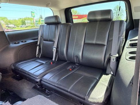 Used 2013 Chevrolet Suburban LT AWD/4WD image 6